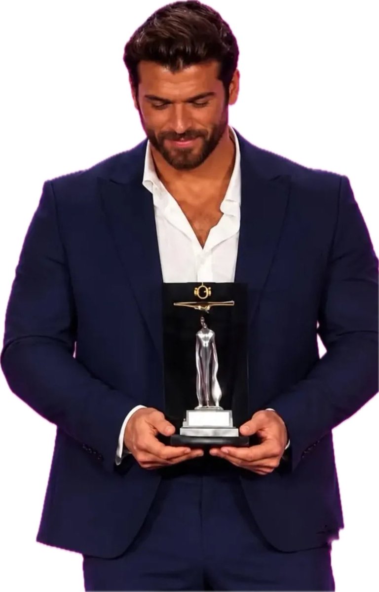 silbigg's tweet photo. i-Fest International Film Festival
Can✨🏆✨Yaman
#CanYaman #iFEST26 https://t.co/q7E0pMqCct