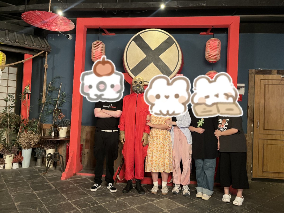 AnaIrene10's tweet photo. Just beat a mind-blowing escape room—solved 3 tricky riddles in 45 mins, escaped the creepy attic! Would you take the challenge https://t.co/vy99sfW0TE