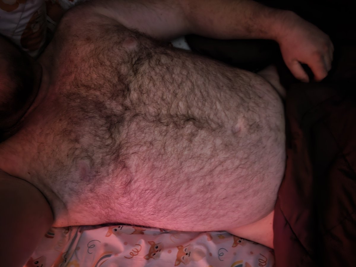 thomasfoxypew's tweet photo. Good morning, ^^ snuggles anyone? https://t.co/ewLtKXzOGp