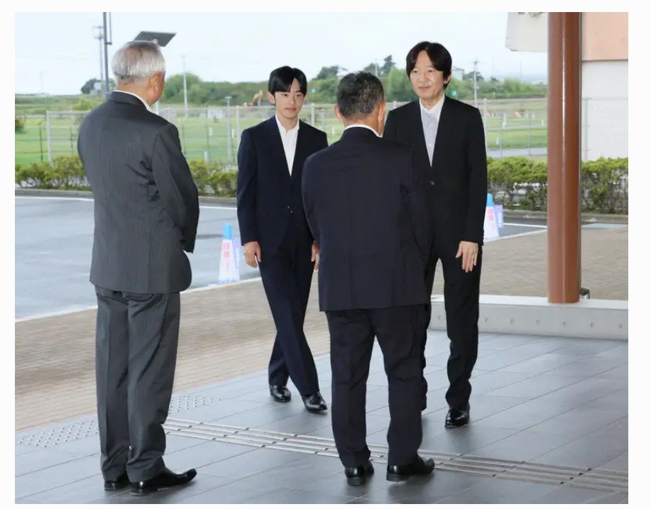kgfh2ifgNihk5ta's tweet photo. 2014年3月13日　秋篠宮殿下と眞子さま宮城県御成り。東日本大震災で両親を亡くした子供たちとご交流

2017年7月31日　秋篠宮殿下と佳子さま宮城県御成り。全国高等学校文化祭で展示された美術作品を鑑賞。

2026年9月13日　秋篠宮殿下と悠仁殿下が宮城県御成り。「東日本大震災遺構・伝承館」をご訪問 https://t.co/MkWo35KCuF