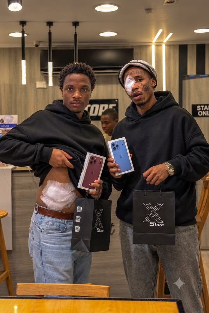 emireez_'s tweet photo. We have gotten our iPhone 18, go get yours. https://t.co/qeqUeo95Vo