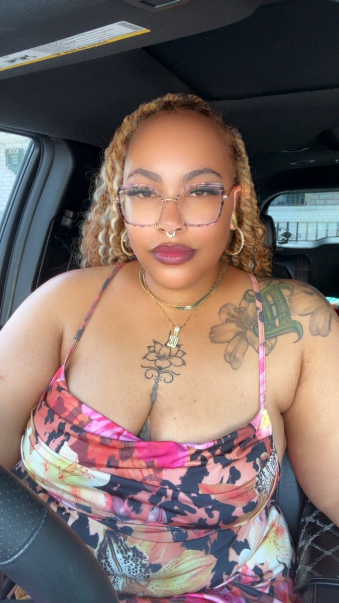 bigcakezz91's tweet photo. Lemme update my “yea this me” photo. Lmao https://t.co/1WTbukboXe