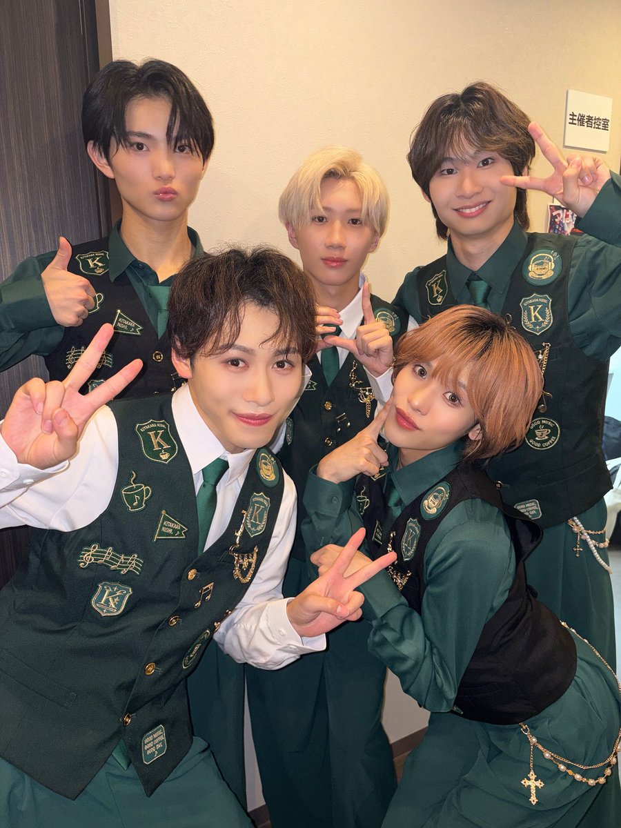 atsu_shinyogayo's tweet photo. つば男FES 2026ありがとうございました‼️

みんなの歓声とっても良く聞こえました！
これからも真・世が世なら!!!めっちゃ成長してつば男盛り上げていくのでよろしくお願いします！
#真・世が世なら https://t.co/mj4wqxEIIV