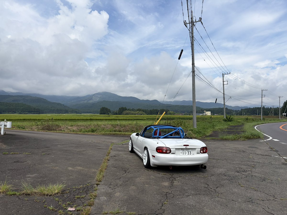 Like_a_dubo2's tweet photo. 日本の原風景が好き
オープンで走って温泉入って♨️
これぞ休日 https://t.co/HKPlZ4f1nQ