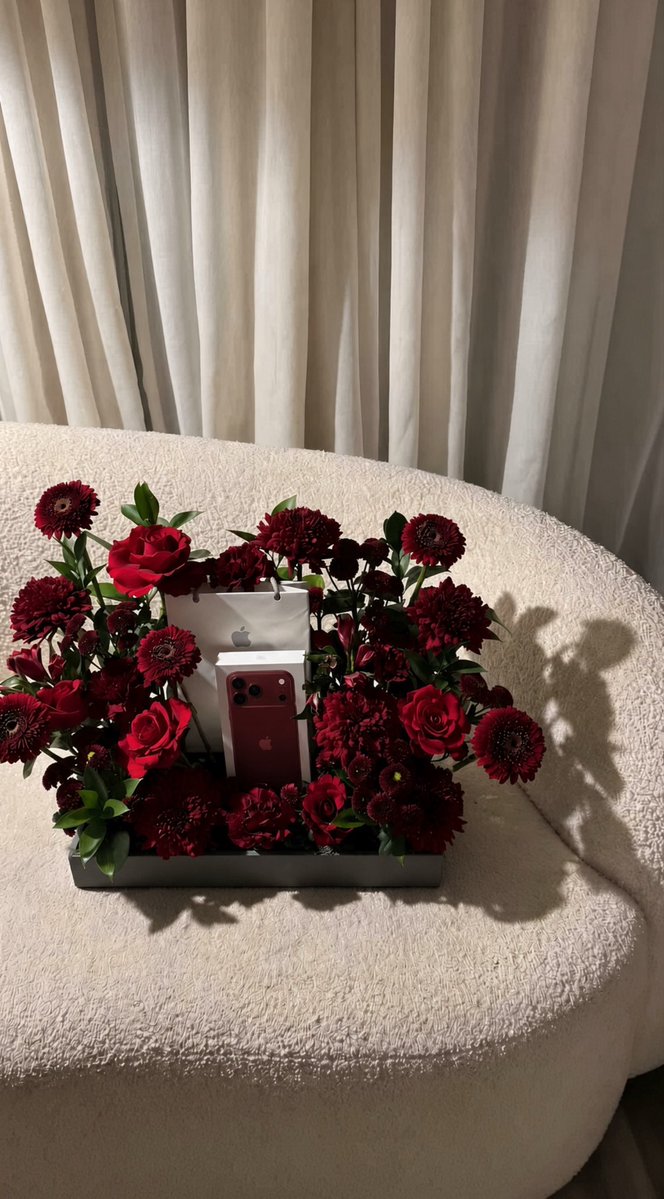 Asaren101's tweet photo. هذا الحب ياجاهلينه
❣️❣️❣️ https://t.co/H8ACXa0iwb