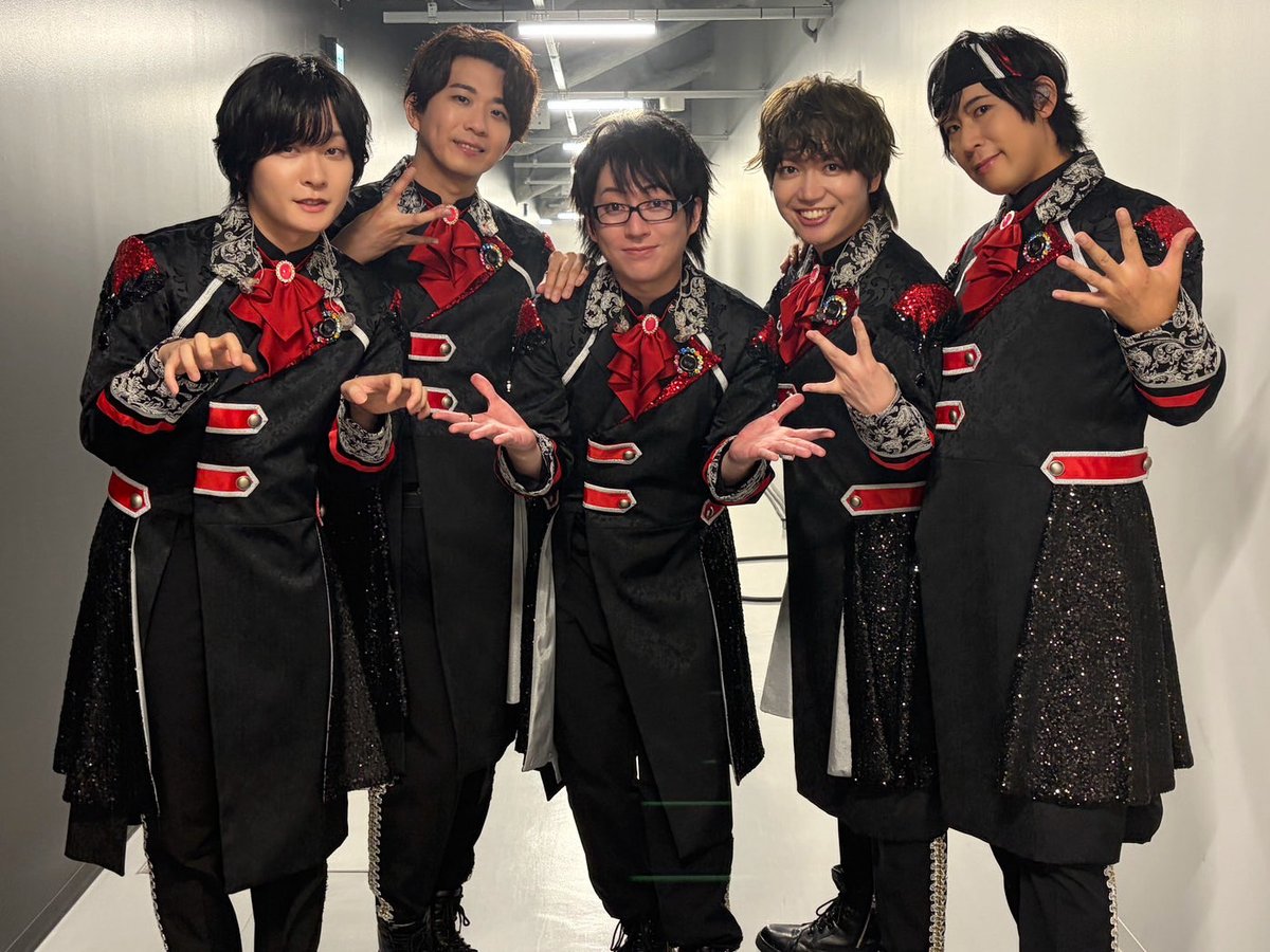 Shoya_Chiba's tweet photo. 11th、ありがとー！！
10年で落ち着くどころか
むしろこれまで以上に伝説のライブが刻まれた！！
#SideM
#SideM11th_day1 https://t.co/FQPWFcRKCJ