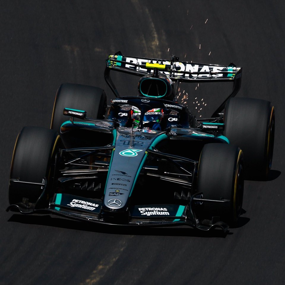 F1racing's tweet photo. LAP 50 of 57 Antonelli released into P1 after Leclerc finally pits and he immediately sets a gap in free air over P2 Verstappen to 2.4 seconds

#F1 #F126MAD #MAD #SpanishGP #Formula1 #Madring #Madrid #Spain https://t.co/X65vCGepwT
