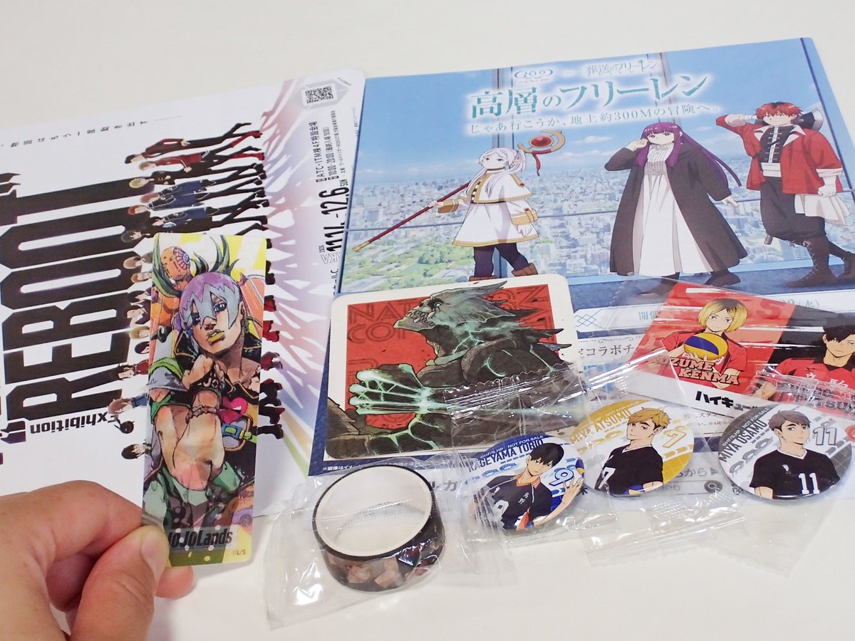 happi98ft24's tweet photo. 他にもたくさんもらった～

ワートリの展示会、行きたいな。

ハイキューの
映画のフィルムみたいなマステ、
センスがいい。

新聞広告
100年で若造？
人生100年って聞いてたんですけど😓

友人がチョッパーを描いてくれた！
かわいい～❤️ https://t.co/TYRgZGNfwn