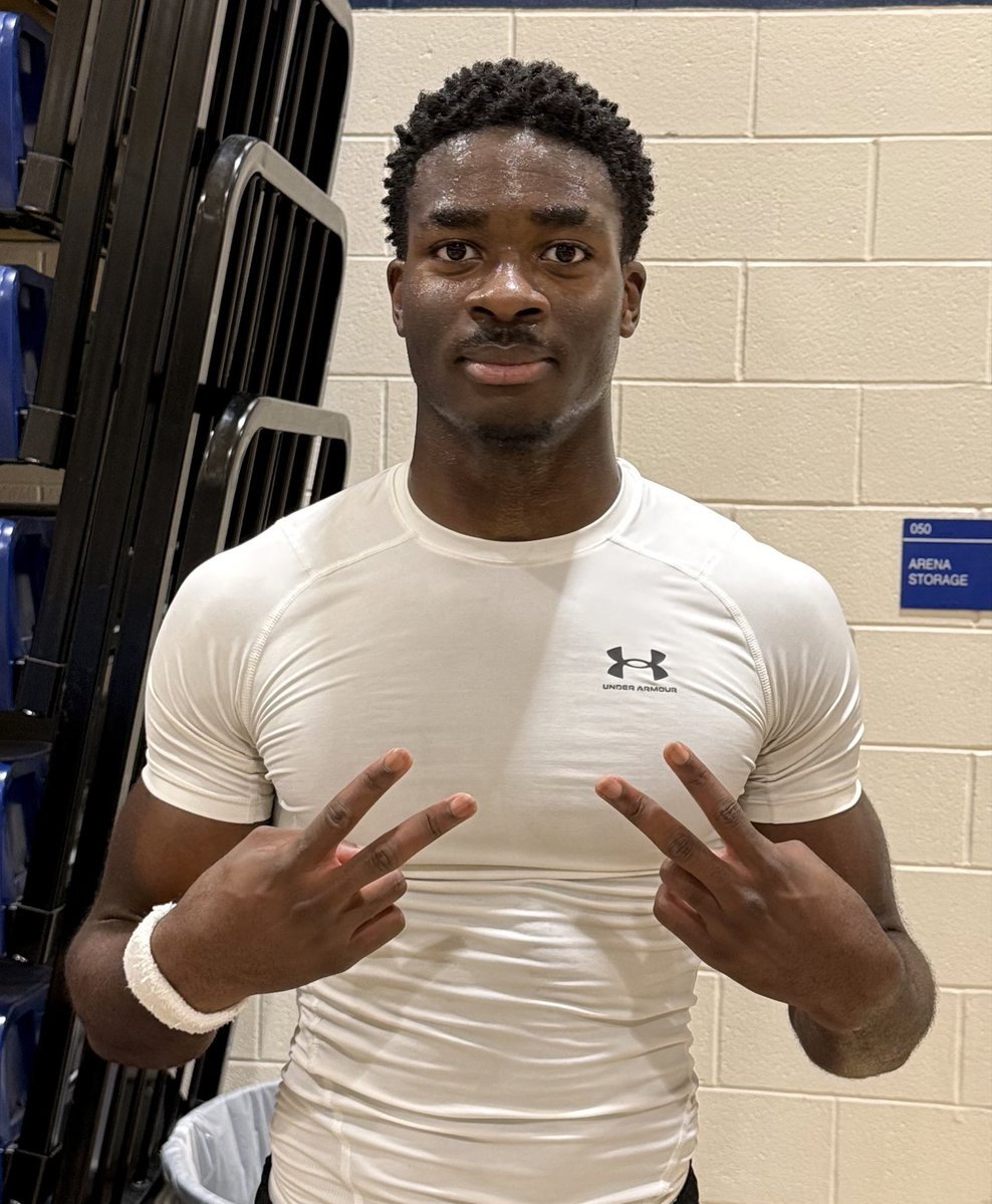 NorfolkKnights's tweet photo. Warhill’s Nathan Kembumbala @nathankem_  is active in the paint on both ends of the floor rebounding and also defends in space.  High motor forward who can hit the mid range jumper and finish through contact.  Also stars in track and it shows with his explosiveness and relentless motor.  @BigShotsToday @BigShotsGlobal