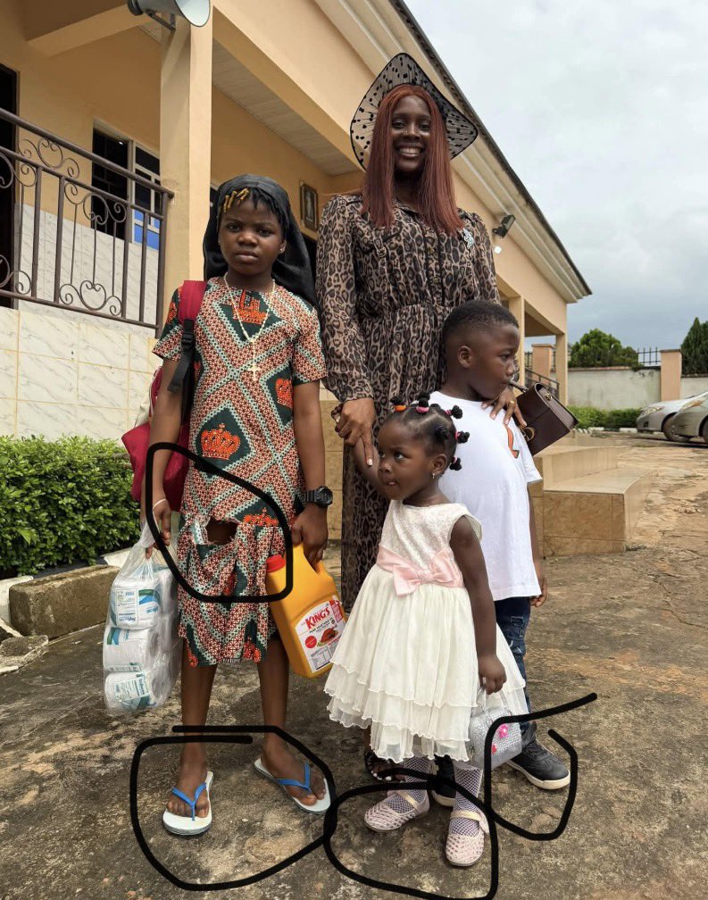 Tobechukwu9058's tweet photo. IGBO WOMEN will never beat the allegation…
To see house help is the easiest thing to fine in Igbo land…
   We can do better than this please 🙏 https://t.co/nrDkFjSGtd