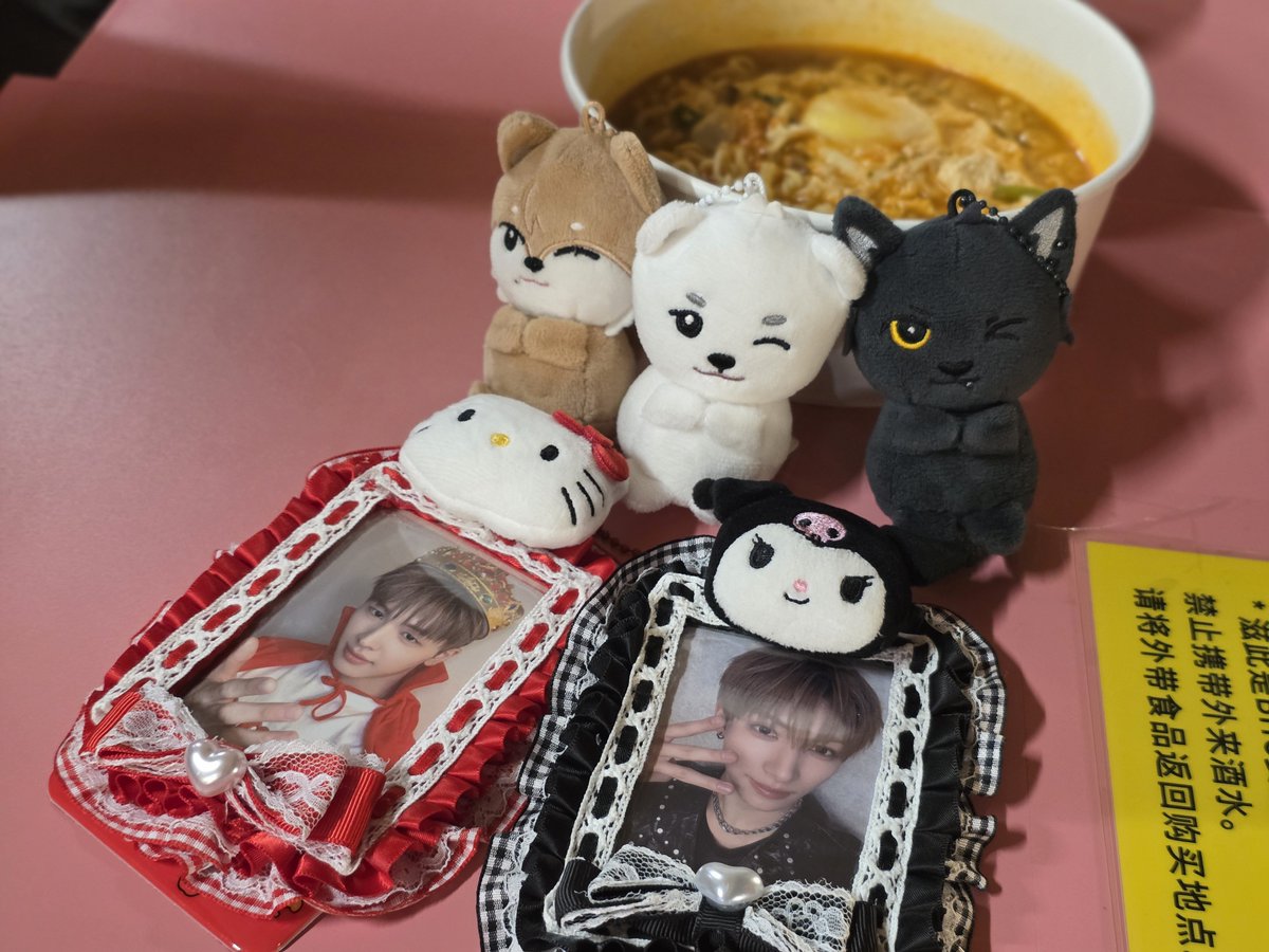 nee__ning's tweet photo. 오늘 꽤나 멋진하루(not 넧스ㅈl)
😘😘😘 https://t.co/0QX5ffXCmD