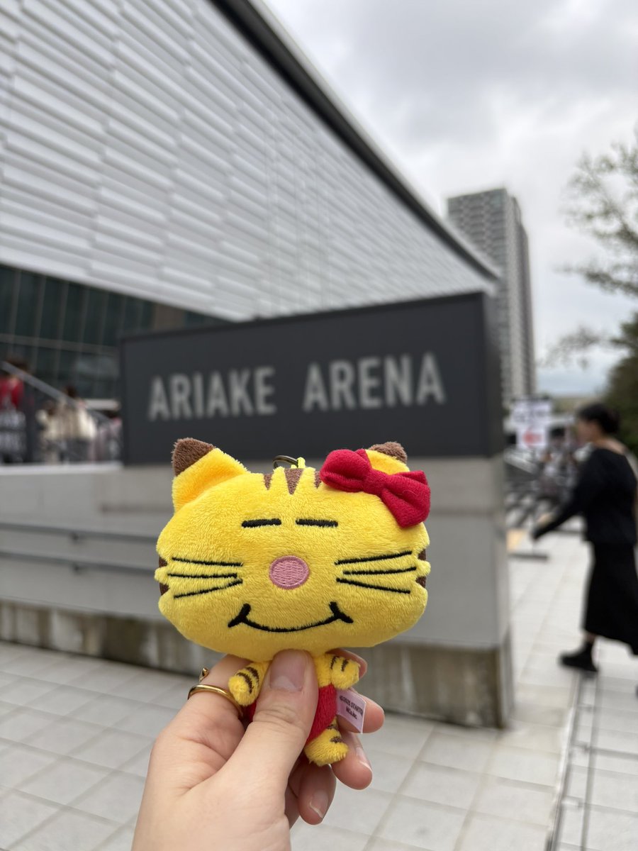 tuma_74's tweet photo. ありがとう有明！！NEWSやっぱり大好きすぎる。大集会もお隣の子と仲良くわいわい見れて楽しかったー🫶💓でも、帰りの動線だけなんとかならんかしら……🤔 https://t.co/uVVPPTV76N