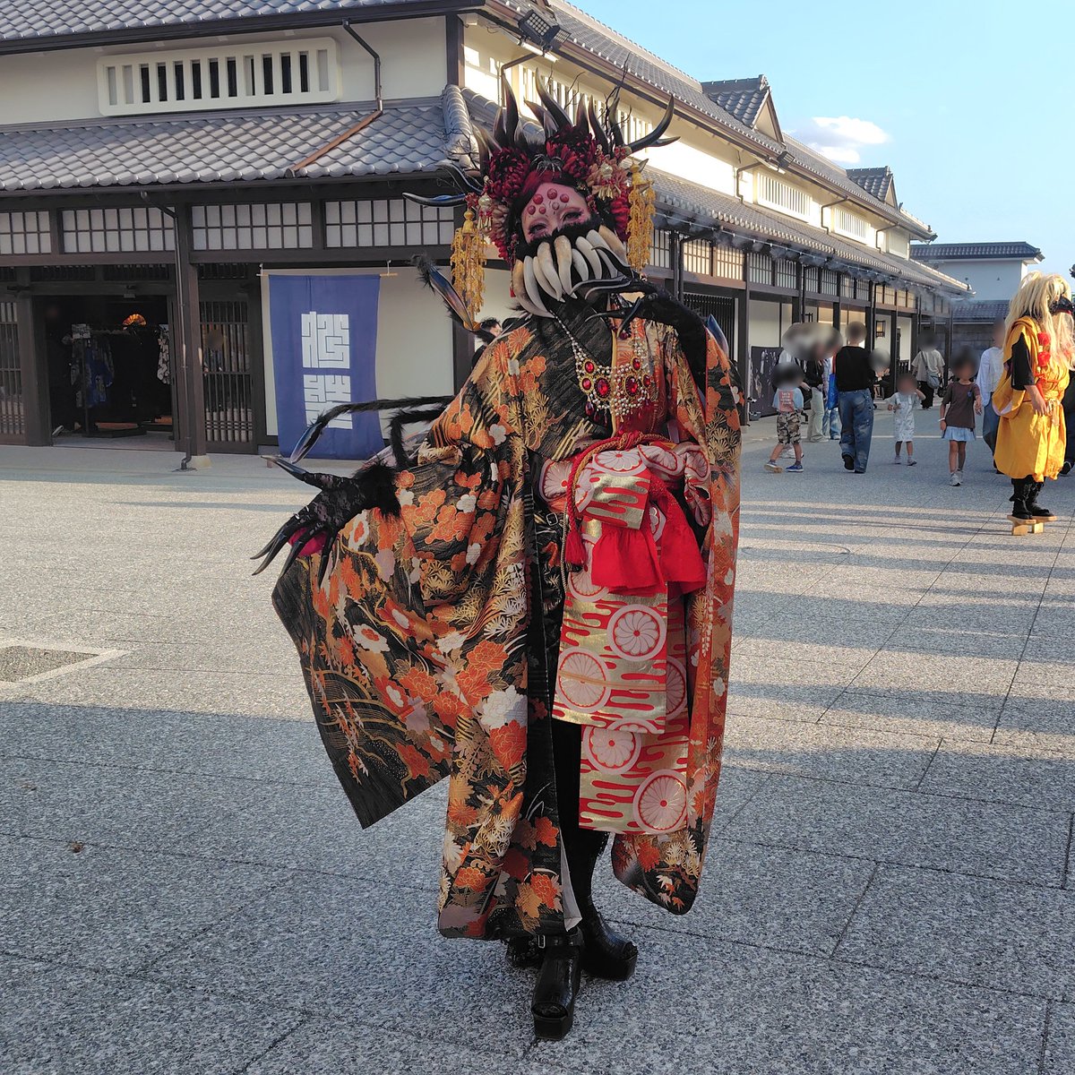 HKT48_POKE_GO's tweet photo. 🟥怪々YOKAI祭2026 初日　その７

１枚目：Liz 様 (@riri_morayeel) 
２枚目：梅吉 様 (@umetikin4warz)

--2026/09/12--
#太秦映画村 #怪々YOKAI祭 #百鬼夜行 #うずまさ百鬼夜行 #KYOTOYOKAIFESTIVAL #妖怪 #妖装 https://t.co/1NePxwfbGe