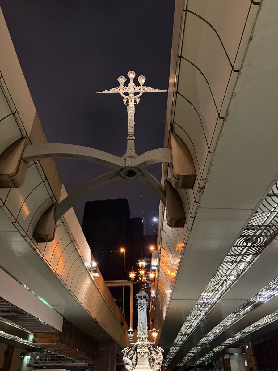 Abe4bgh's tweet photo. 夜の日本橋散策、散歩
小網神社参り

今日は神様に謝りました。
性格悪くてごめんなさい🙏

明日からはいい子になります https://t.co/mUsOxSRLVP