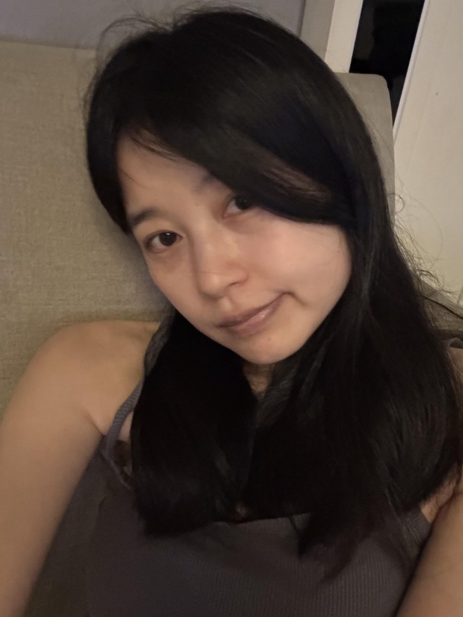 DrogbaBassgan's tweet photo. 喜欢我可以告诉我    缘分说不定的  但是不喜欢变态的  懂吗 https://t.co/1UMpFJH4Z2