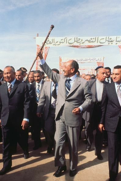 engazatmasr2020's tweet photo. بطل مصري  هزم اسرائيل واسترد سيناء بالحرب والسلام .

رحم الله البطل الشهيد محمد انور السادات . https://t.co/py5d7h9ChP