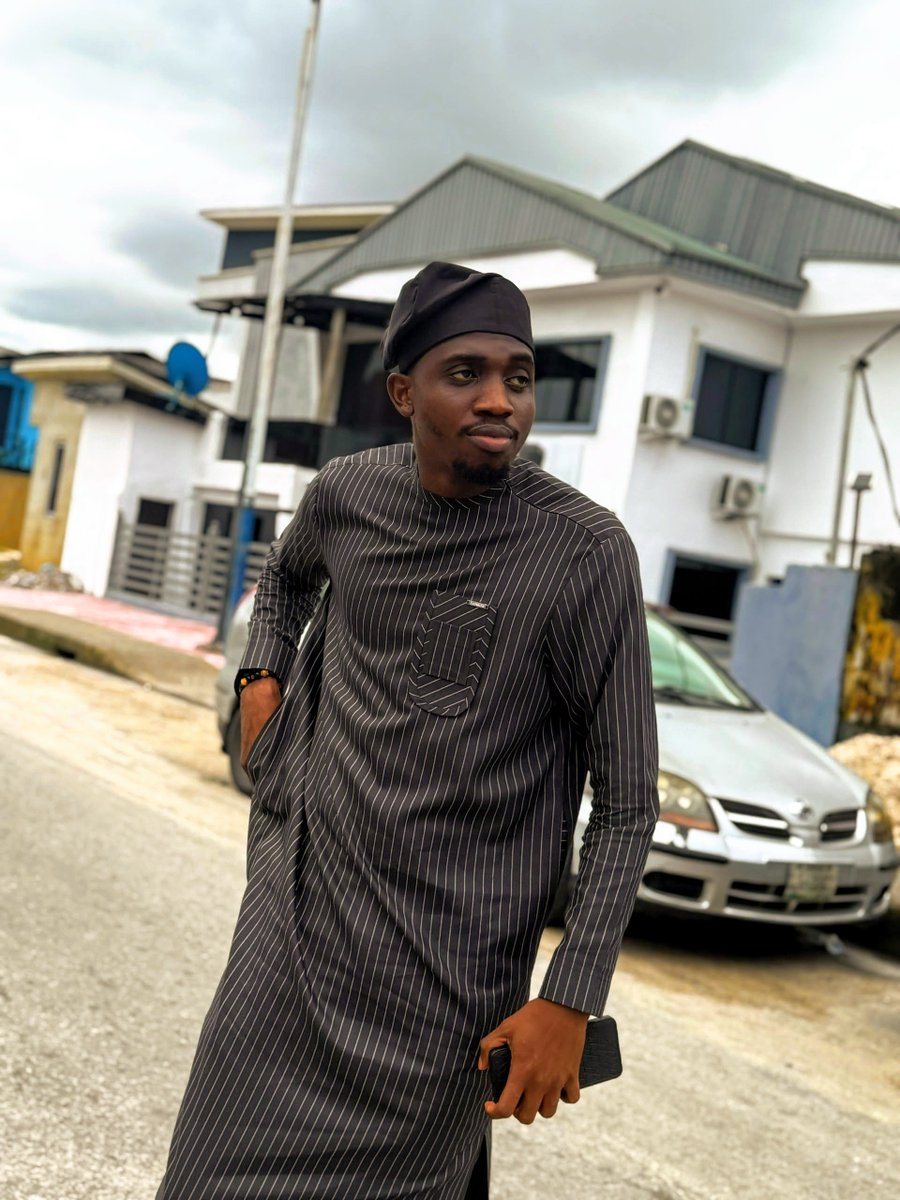 KueJosephB's tweet photo. I can only imagine the level of pain when I heard a man said 
"When the church remember widows, they should remember widowers" cause some of them their wife was the bread winner. God abeg 🙏🏽🥺 https://t.co/3XTjt2Kvgq