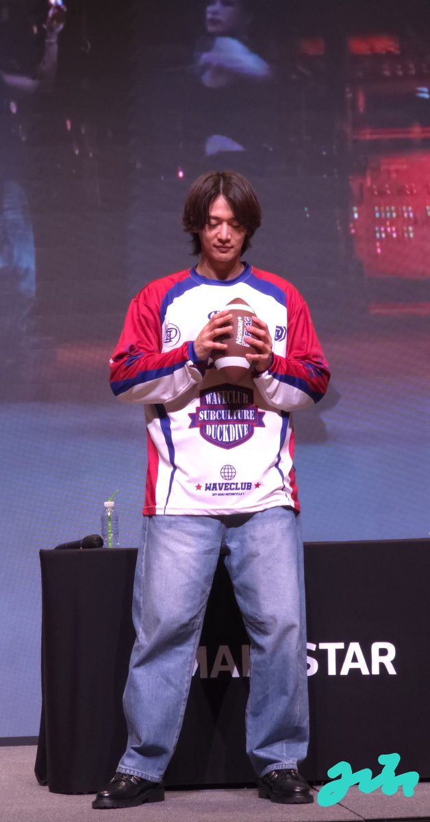 lucetee525's tweet photo. 가져와주신 분 감사하고 언제나 팬싸에 당첨되시길 바라겠습니다. 
스포츠+민호는 언제나 옳은 조합

#최민호 #샤이니_민호 #Minho #shinee 
#make_it_hot #makeithot https://t.co/Rpuf5iSSyy