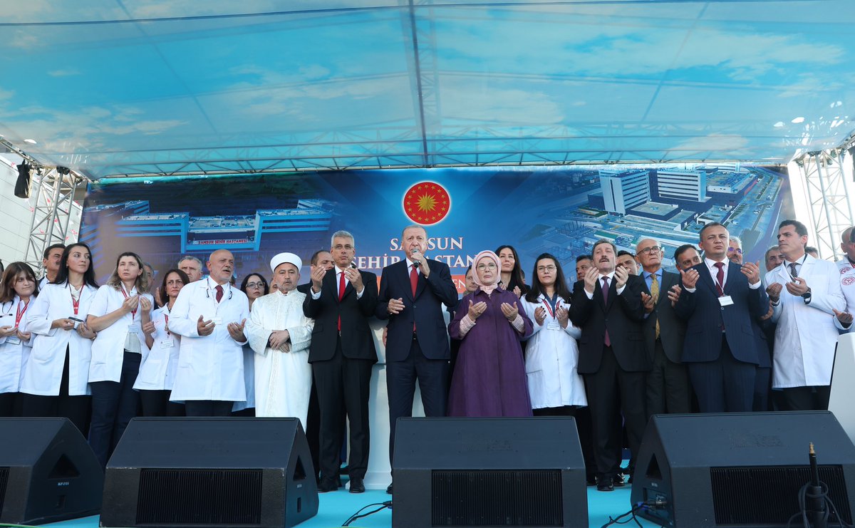 tcbestepe's tweet photo. “Vatandaşımızın insanca muamele göreceği bir sağlık sistemini ülkemiz genelinde tesis ettik” https://t.co/Vyv1hFaPqH https://t.co/3c4uYpaAQa