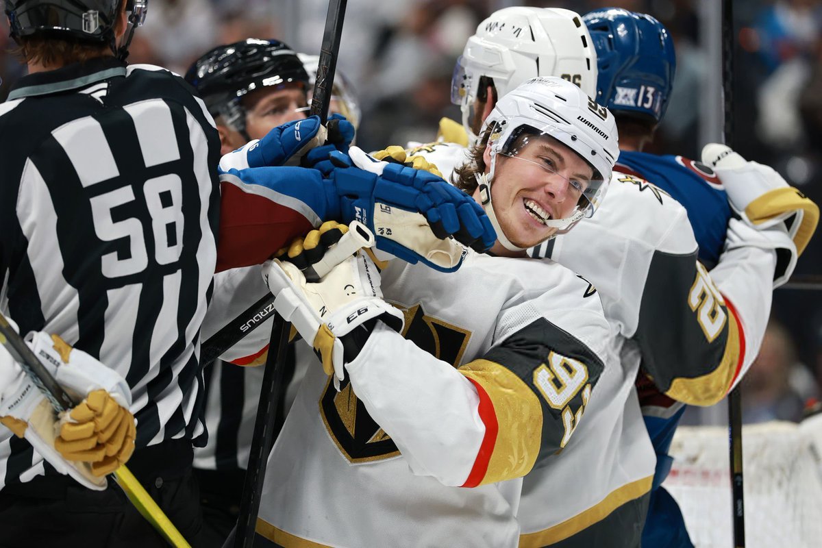93MARNERARCHIVE's tweet photo. 16 MORE DAYS UNTIL OPENING NIGHT AND WE SEE MARNER ON THE ICE 🪄✨ https://t.co/c4ruLgDXIw