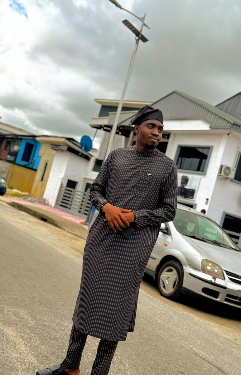 KueJosephB's tweet photo. I can only imagine the level of pain when I heard a man said 
"When the church remember widows, they should remember widowers" cause some of them their wife was the bread winner. God abeg 🙏🏽🥺 https://t.co/3XTjt2Kvgq
