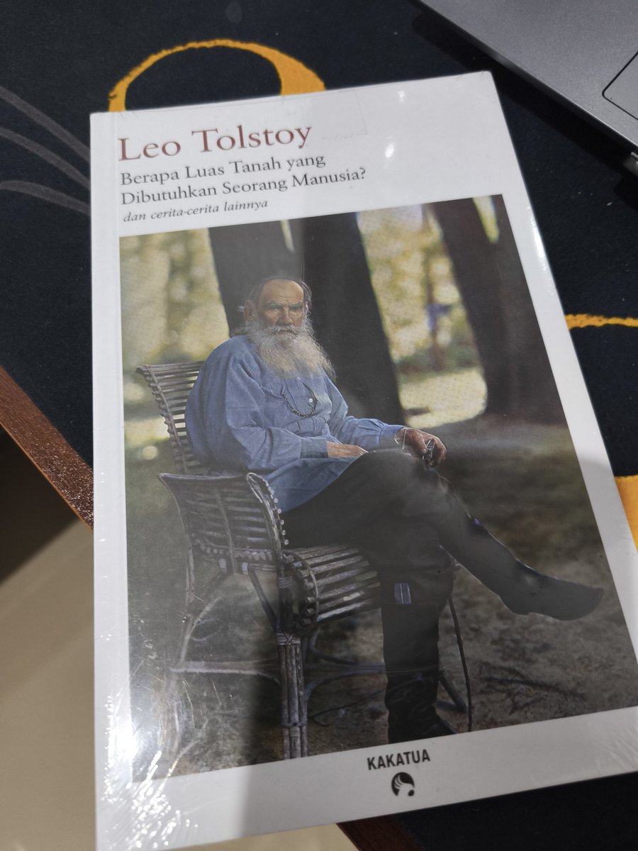 pilihdan's tweet photo. currently reading: Berapa Luas Tanah yang Dibutuhkan Seorang Manusia? - Leo Tolstoy

thanks ayang @Cassie_bora https://t.co/fKMX4qqFgs