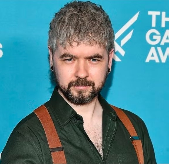 ChibiReviews's tweet photo. After the recent reveal that Jacksepticeye is pro political violence and mocked Charlie Kirk's death

Its important to remind everyone that Jacksepticeye is working on the Bloodborne movie in collaboration with Sony

The same Sony that continues to hire activists in Anime Voice Acting spaces that have actively mocked Kirks death. For example the Natsuki Subaru English Voice Actor has done this

Sony is completely fine with wanting people dead over them just talking is the only way you can view this now

Why else would they continue to associate and keep people in major roles that have these beliefs of justifying violence

When you look at how Vic Mignogna has been treated and his politics. Its clear why he was excommunicated by the higher ups associated with Sony and Crunchyroll.

Also the reason why Jack is getting a lot of backlash to his recent statement that was revealed is because of two reasons

First his deceased father was getting memed and mocked. He eventually had to make a statement saying how horrible it was to do. So him mocking Kirk that also has children is hypocritical 

Secondly he silently edited out the clip from his original video and never made a statement about it. Hoping it quietly went away.

Anyways sorry for my rambling