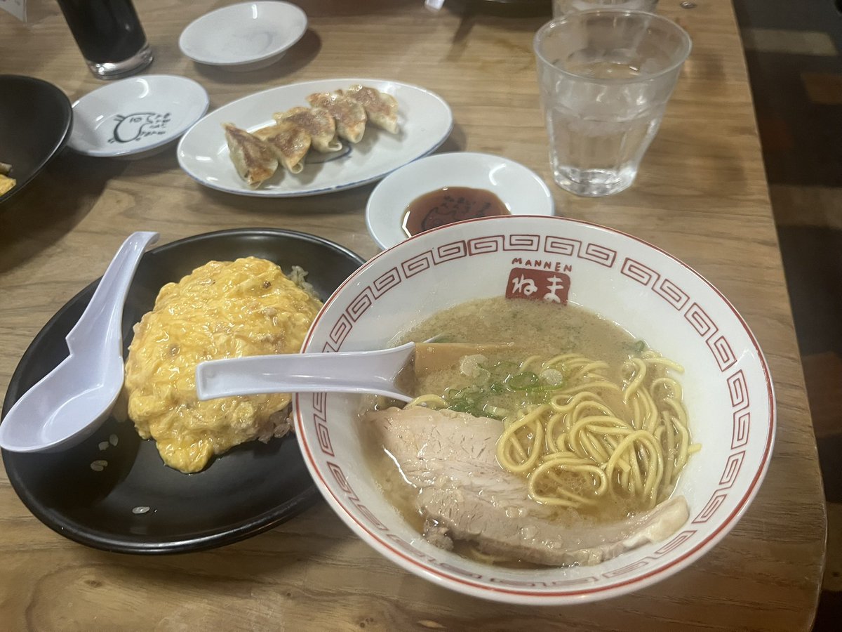 ssp_os_6000's tweet photo. こんばんは‼️
週末なのもあって職場は忙しくて慌ただしく過ごしていた広報です‼️

仕事帰りに職場近くのラーメン屋さんにふらっと入店した所がとても美味しかったです😋
また来ようかなって思います☺️

#仕事帰り
#ラーメン https://t.co/FNcXmZAZK0