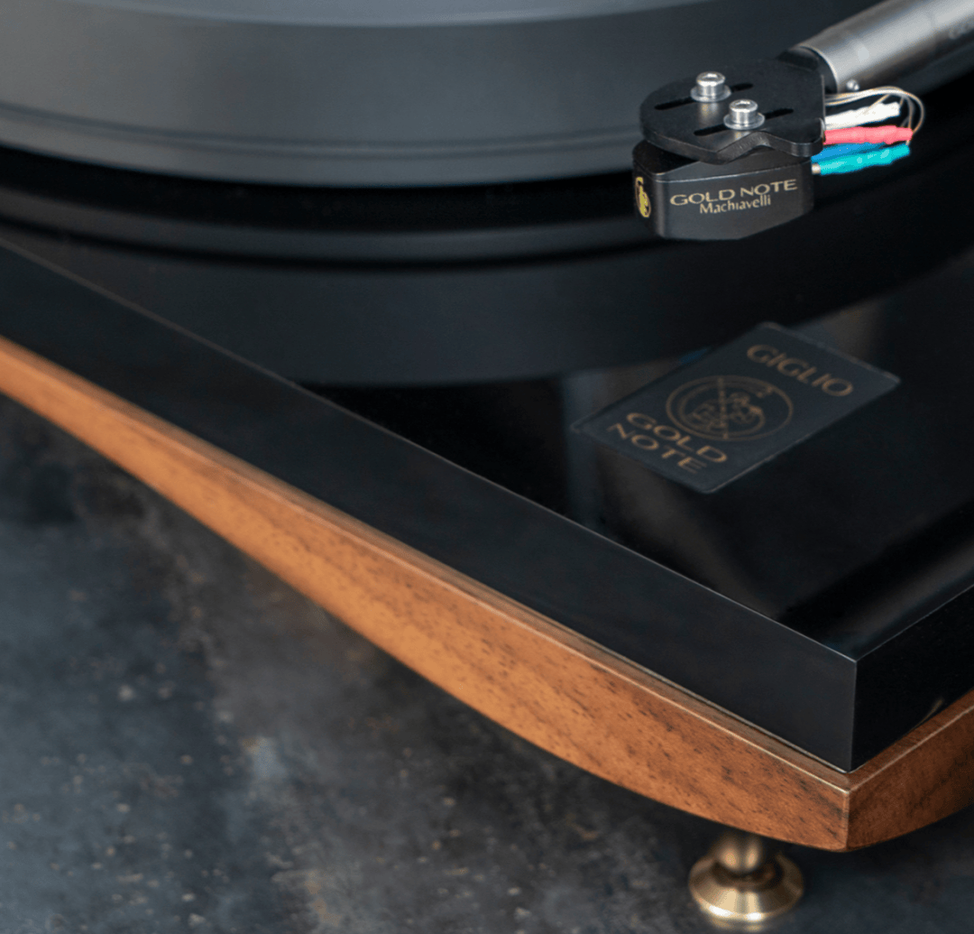 ailek266243's tweet photo. Just spun a vinyl record of 90s indie folk—warm crackles + that raw vocal tone = the perfect rainy Sunday vibe ， https://t.co/JIixUf3srX