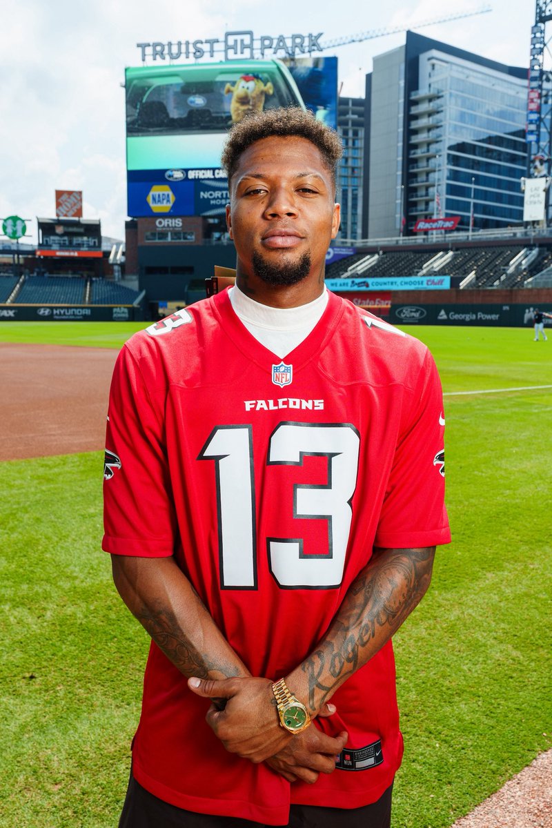 Braves's tweet photo. Go get 'em, @AtlantaFalcons! https://t.co/kL0bUsKErn