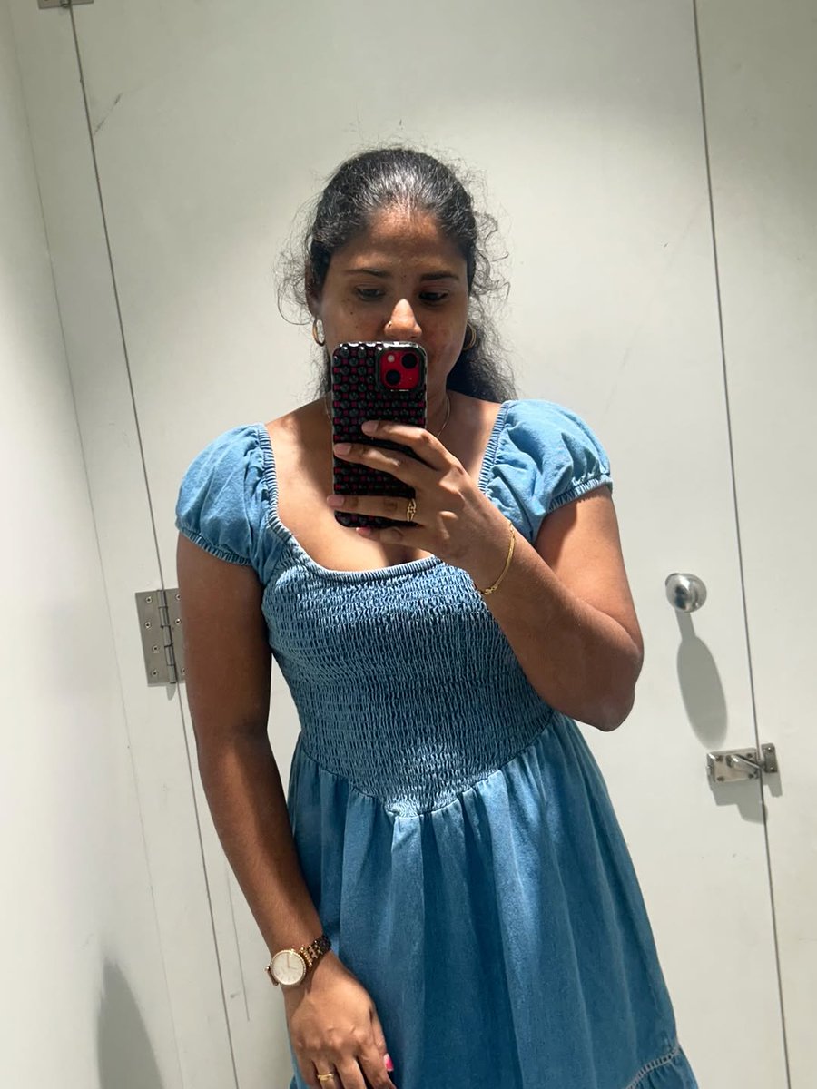 TiaraClinkt46's tweet photo. POV: You walked in just to look around... and left wanting the dress. What’s one outfit in your wardrobe that always makes you feel confident? Drop your pictures in the comments. https://t.co/F8don2F0Fc