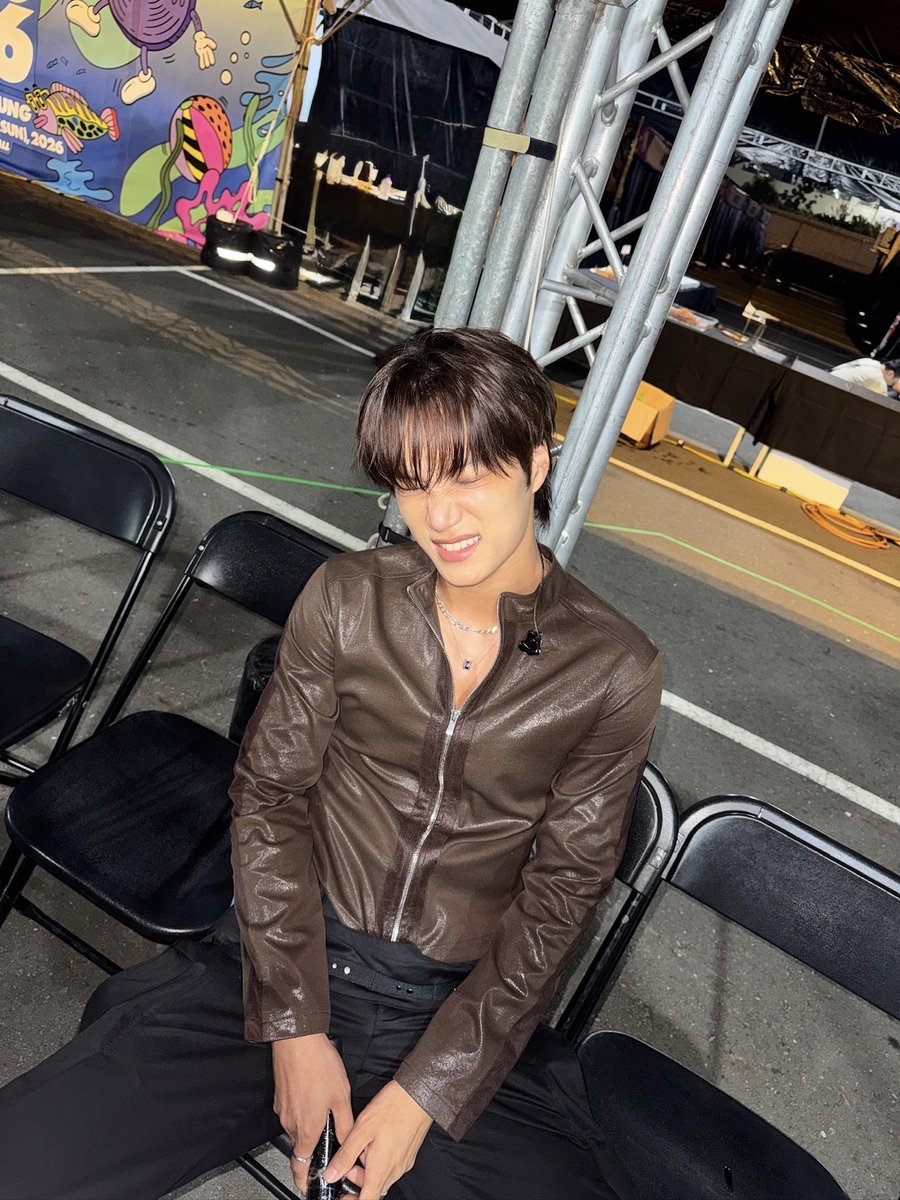 zustkdlin's tweet photo. 카이가 버블로 사진 잔뜩 보내줬다 🤎🤎 https://t.co/irS0miTR2s