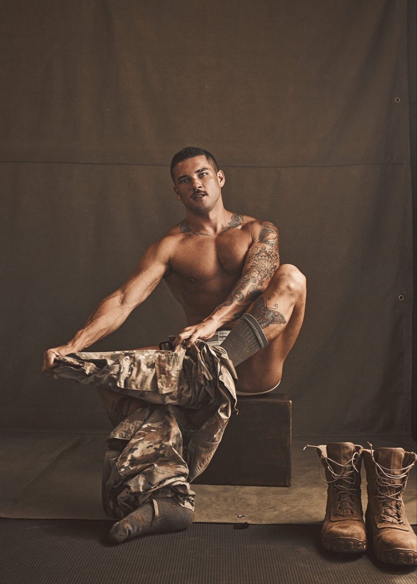 achillesryder's tweet photo. Take it off https://t.co/xLZhNaP4lX