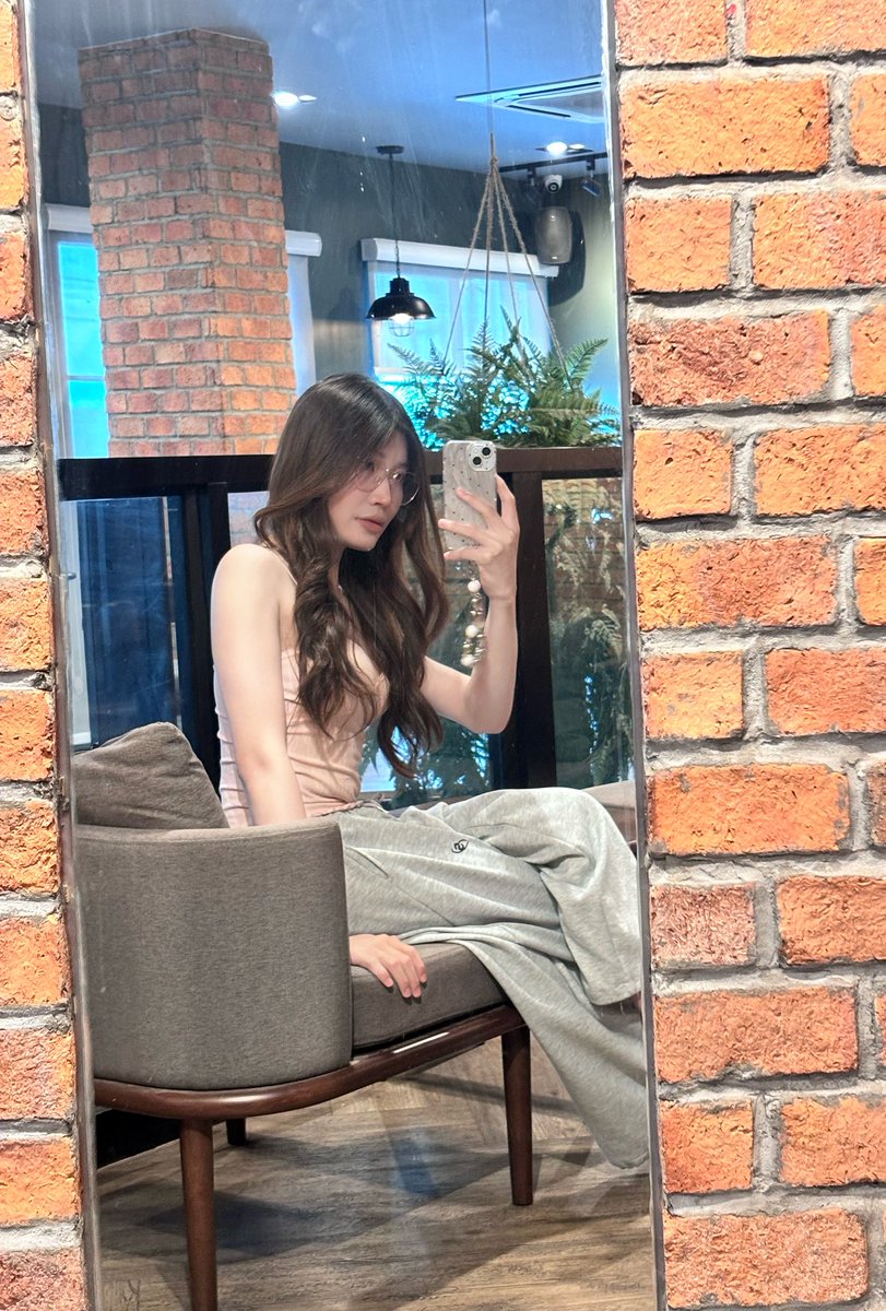 mynameis_mie's tweet photo. เหงาอ่า😝 #มาบยาพร22 #สะพานสี่ #ระยอง #Fwbระยอง #โสด https://t.co/XJBDm9UKS6