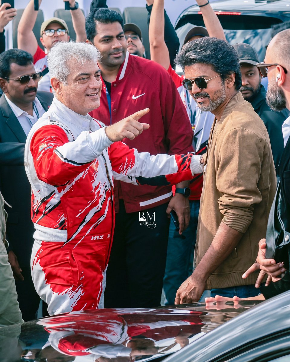 vaishali25bp's tweet photo. விஜய் ~ மச்சான் நான் தமிழ்நாடுல  CM ஆகுறேன்.

அஜித் ~ மாமா நான் வெளில இருந்து உனக்கு சப்போர்ட் பன்றேன்.

திமுக ~ நான் சொப்பனத்தில் கூட கண்டதிலை😳

Game over 🎶��🎶

ஒரு வேல மங்காத்தா ரீ கிரீயேட் ஆ இருக்குமோ👀 https://t.co/B8hdy67FC0