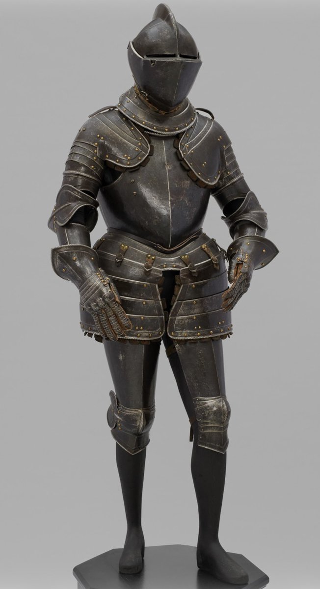 Argonaut1535's tweet photo. 🇮🇹⚔️Proofed Cuirassier Armor of Giacomo Malatesta (1530-1600) made in Milan ca. 1560

“Proofing” was done by shooting the armor with a firearm before being sold to demonstrate it could stop projectiles. 

Note the proof marks on breastplate AND the helmet (helmet is MAYBE battle damage) ; you can see how thick this proofed armor was when looking at the helmet wrapper/visor.

The identification of this previously unknown harness with the armor of Giacomo Malatesta was succeeded by O. Gamber in 1958 according to the illustration in Jakob Schrenck von Notzing's 1601 published picture inventory of the Ambraser collection. 

Giacomo Malatesta took part as a boy in the campaigns of Charles V against Algiers (1541) and Kleve (1543). After that, he repeatedly fought against the Turks in Venetian service. 

Malatesta was captured in Albania before 1572, but released against ransom and ended his career as Venetian commander-in-chief.