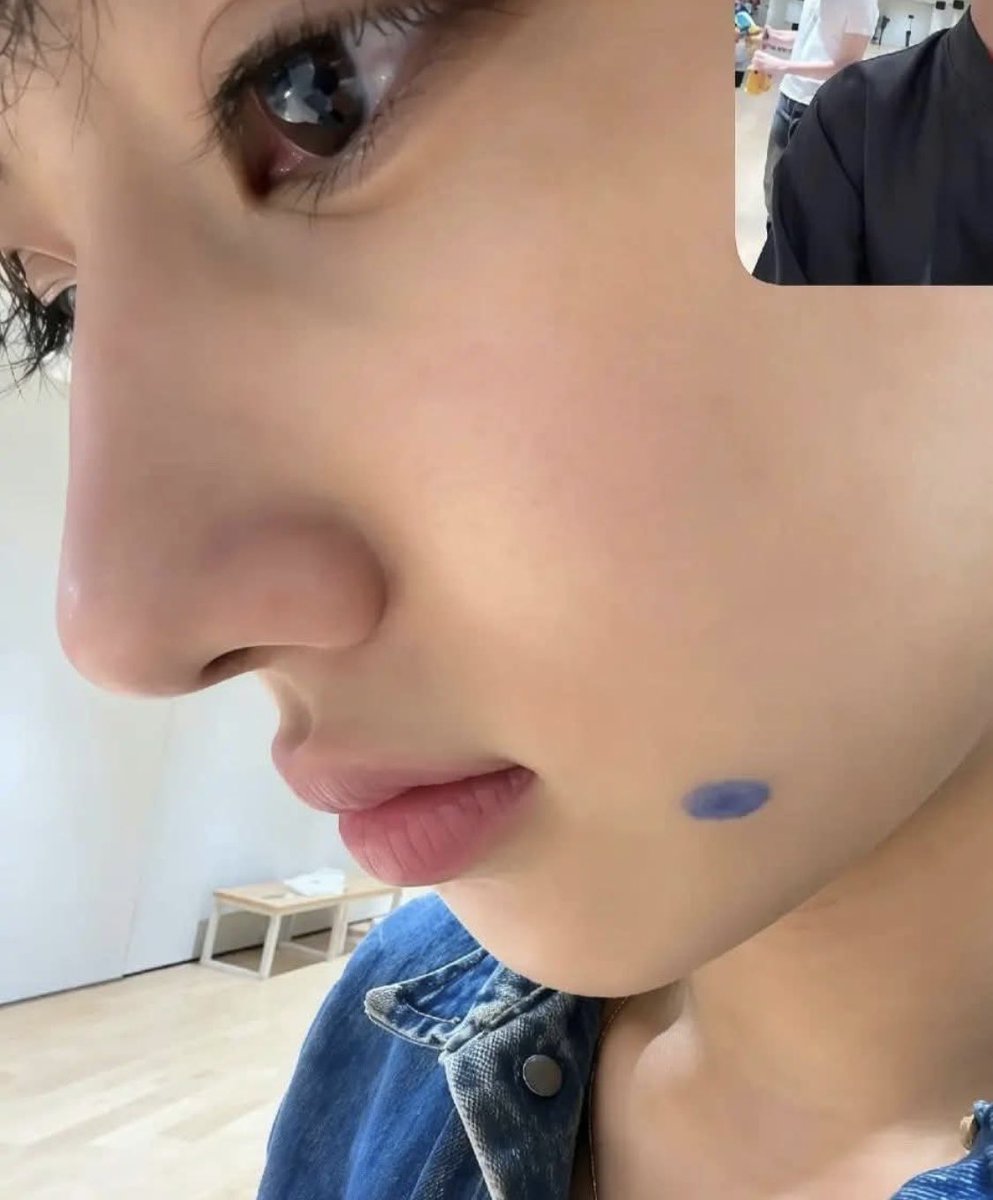 23moroll's tweet photo. 09 twinz matanya kaya emot '🥺' https://t.co/blGadG9we5