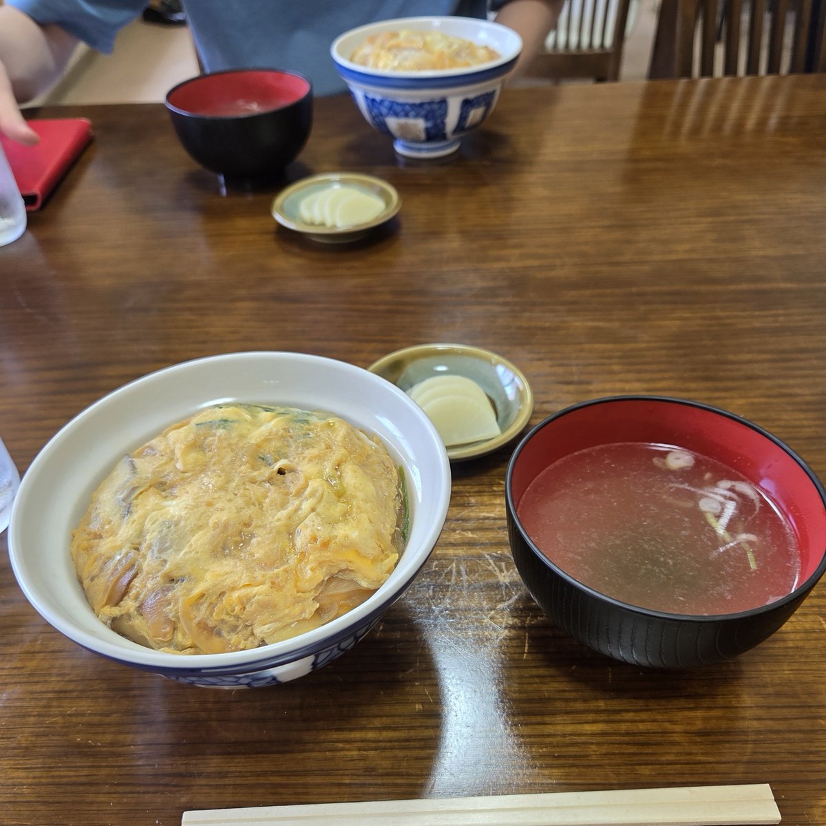 PSogneSP's tweet photo. とやの軒…
ほんとうに悲しい。
最後に行ったとき。
夏はカレーやってない日があって、
この日、カツカレーの代わりに食べた玉子丼。
ここしばらく、推し食堂やスーパーの閉店続きで、気持ち弱りがちです。

#とやの軒
#ありがとうとやの軒 https://t.co/SdA6vtXmq8
