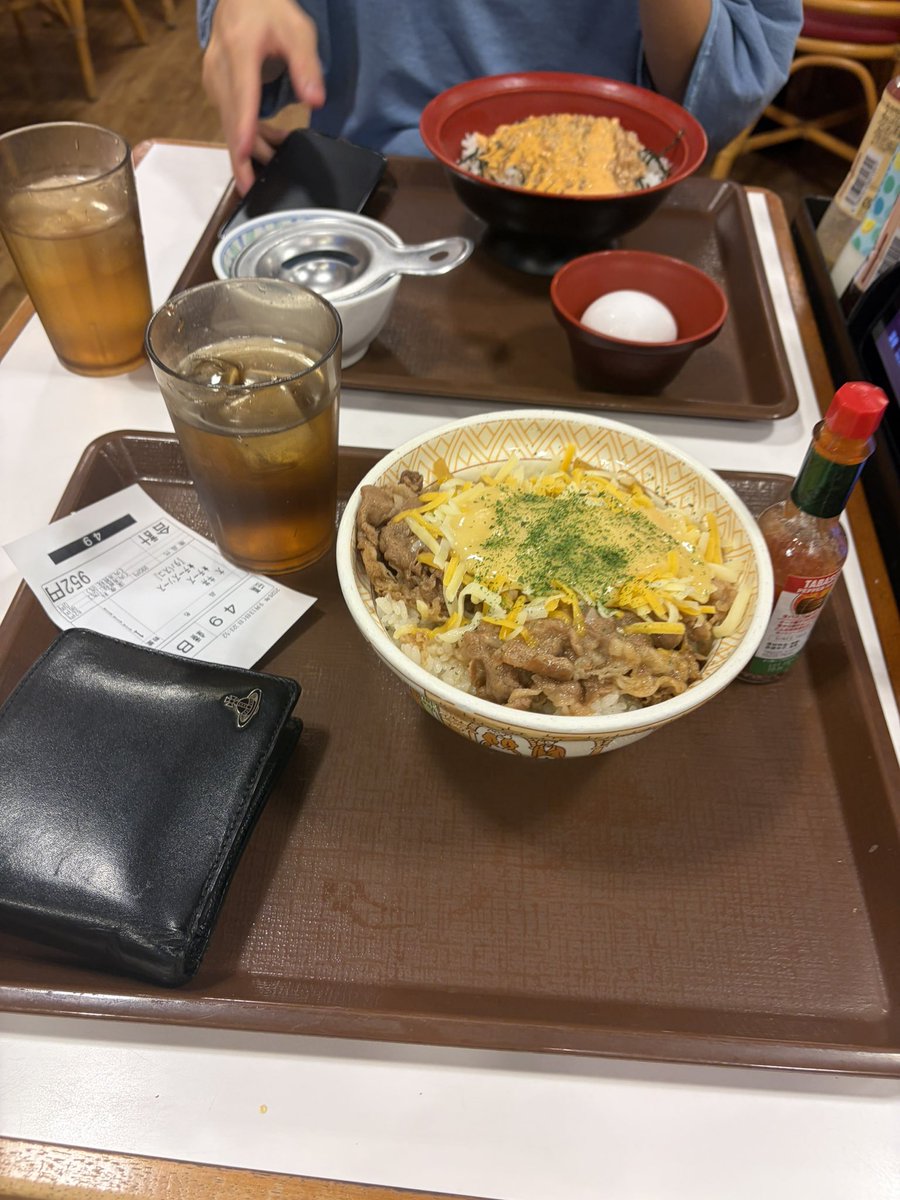 Koo_prsk's tweet photo. 19歳なりました〜！
来年20歳なの恐ろしい https://t.co/0XdRuv43zJ