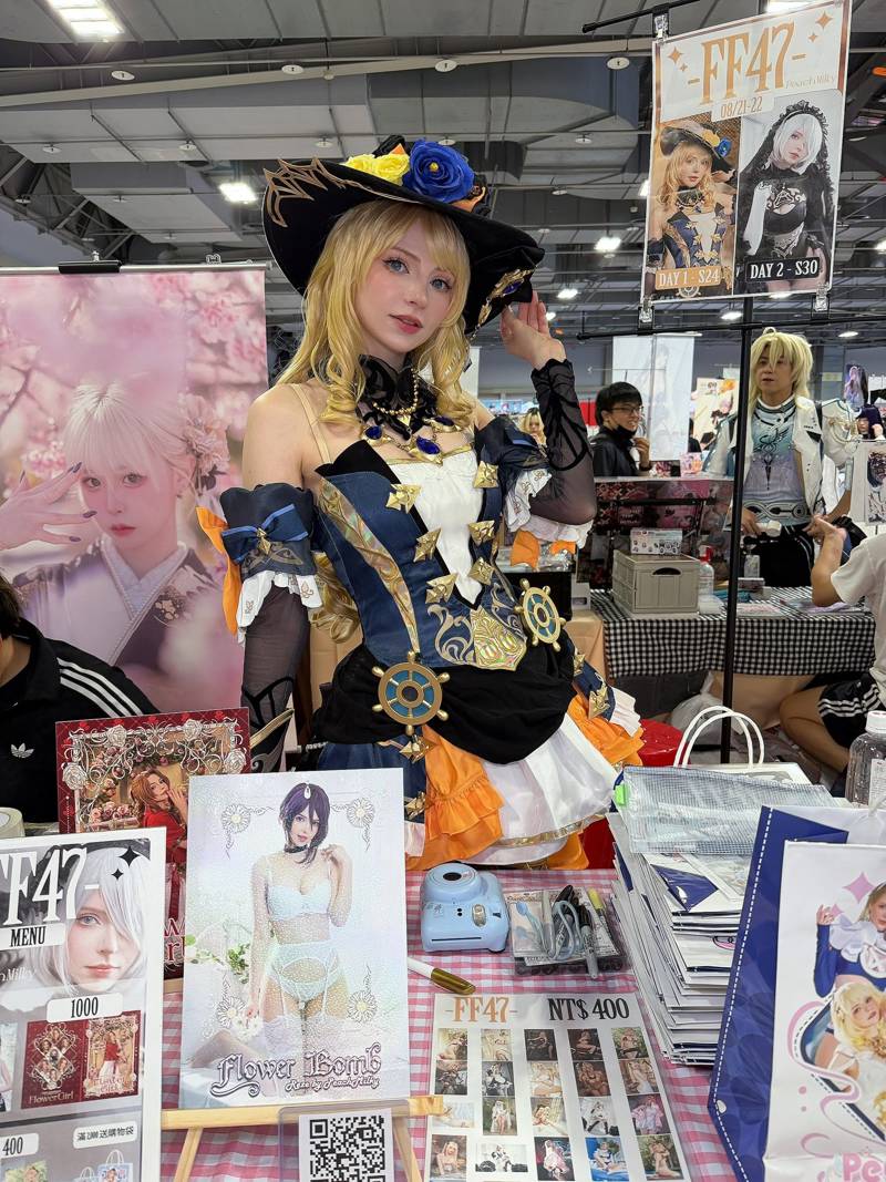platw974061's tweet photo. Just checked in at the city's hottest comic con today! Met amazing artists, snagged limited-edition merch, and cosplayed my favorite character—totally worth the hype! ， https://t.co/ZHtjojT9lz