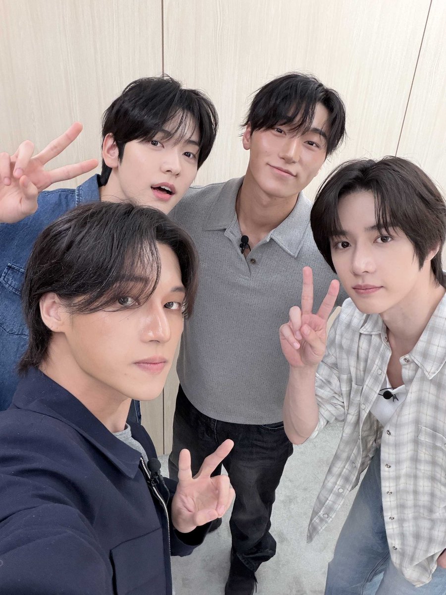 DaDD37yY8btXvFi's tweet photo. 그러개 https://t.co/Yh3rsCxYPl