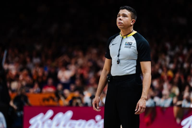 Torino_PutuAmo's tweet photo. ¿¿Acaban de decir en #Teledeporte que este este fantoche, vendido a USA va a pitar la final del mundial??
#FIBAWWC https://t.co/JzXzZ4vw5T