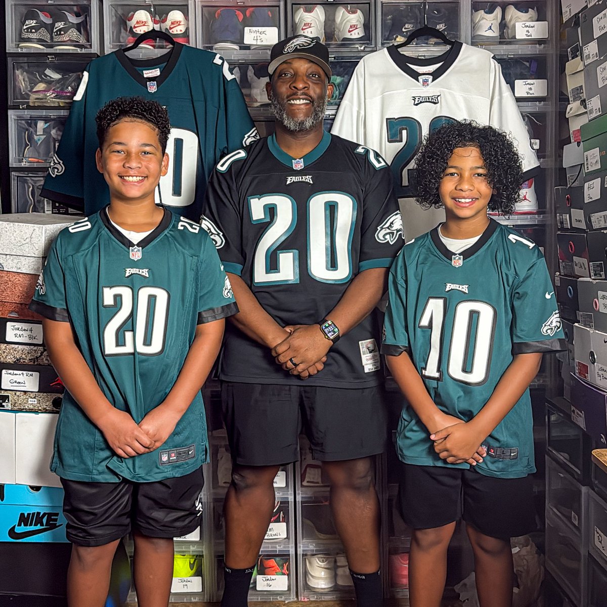 Mr_Miller1's tweet photo. Setting the tone early…

The @Eagles season starts today and WE’RE READY!!… Upgraded their jerseys to their positions in football. And boy they picked some good ones..

Let’s #GoBirds and #FlyEaglesFly 

🦅🦅🦅🦅🦅🦅🦅🦅🦅🦅🦅🦅🦅🦅

#MillerApproved #philadelphiaeagles #nfl #Family