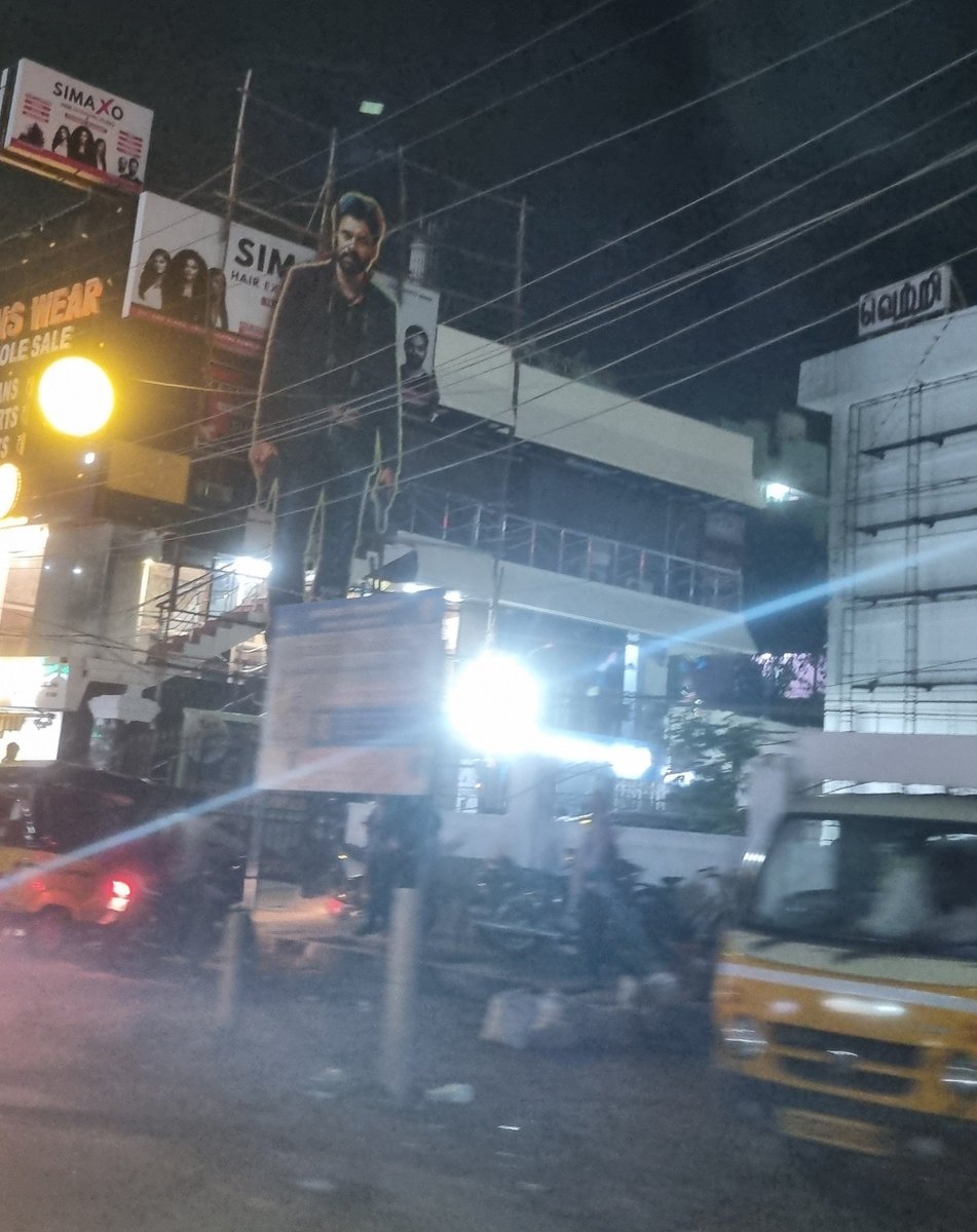 KartikDayanand's tweet photo. I was in Chennai last week and while heading from the airport towards Tambaram I found this huge cutout of Pawan Kalyan.

Anyone knows what's happening here? It's not even like he has any new release now. https://t.co/H963KNf1zF