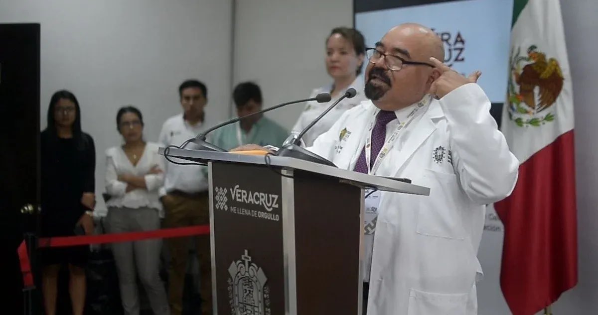 StratCons's tweet photo. Y @RamosAlorR publica un “informe” donde dice que se le ataca en redes sociales.
Que quede claro: Ramos Alor NO TIENE ninguna autoridad ni laboral ni clínica, operativa y menos médica sobre los médicos residentes que estudian sus posgrados.
Es solo un macuarro político empoderado https://t.co/R5FjQCToJe