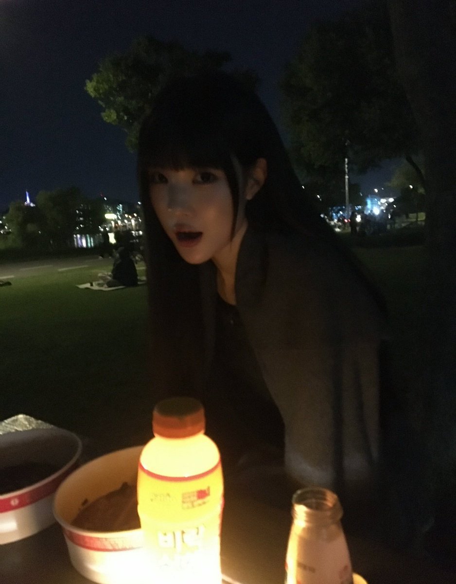 H2H_INA's tweet photo. 260913 #JUUN weverse post

“Eomma aja yang foto, aku makan dulu 🍜”

#Hearts2Hearts #하츠투하츠 #H2H
@Hearts2Hearts https://t.co/evt8AETU38