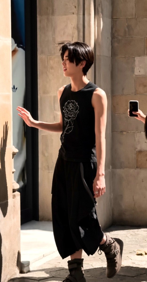 konoiskono's tweet photo. One of his outfits will be my favorite. 

#KEONHO #건호 #CORTIS https://t.co/IDHUZ5pLyc