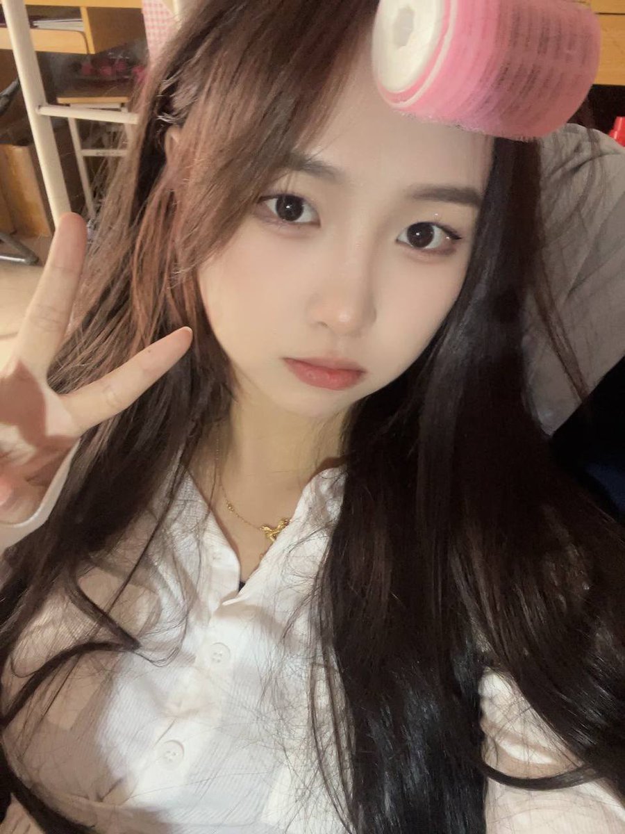CanataGabriela's tweet photo. 来个正常的男生

加个QQ互看🥰 https://t.co/q7FnIY0IMl