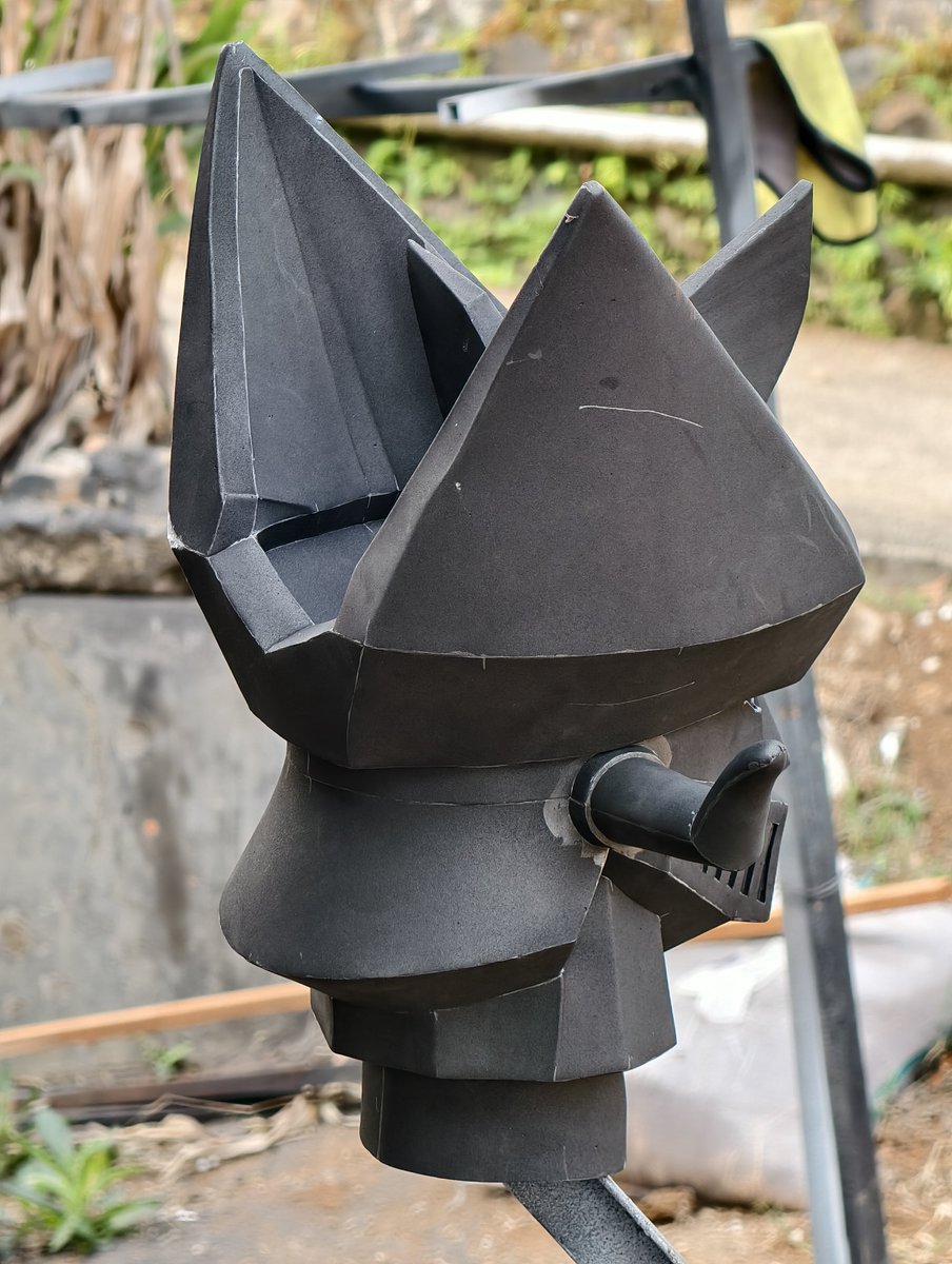 cosmake_heroic's tweet photo. Mazinger ukuran 2 meter 
Di buat dari bahan eva 6mm dan 3mm 
Rencana hanya dibuat statue saja 
Entah robot tahun brapa ini saya gk tahu 
#mazinger
#patung
#statue https://t.co/4WK0vMIkJT