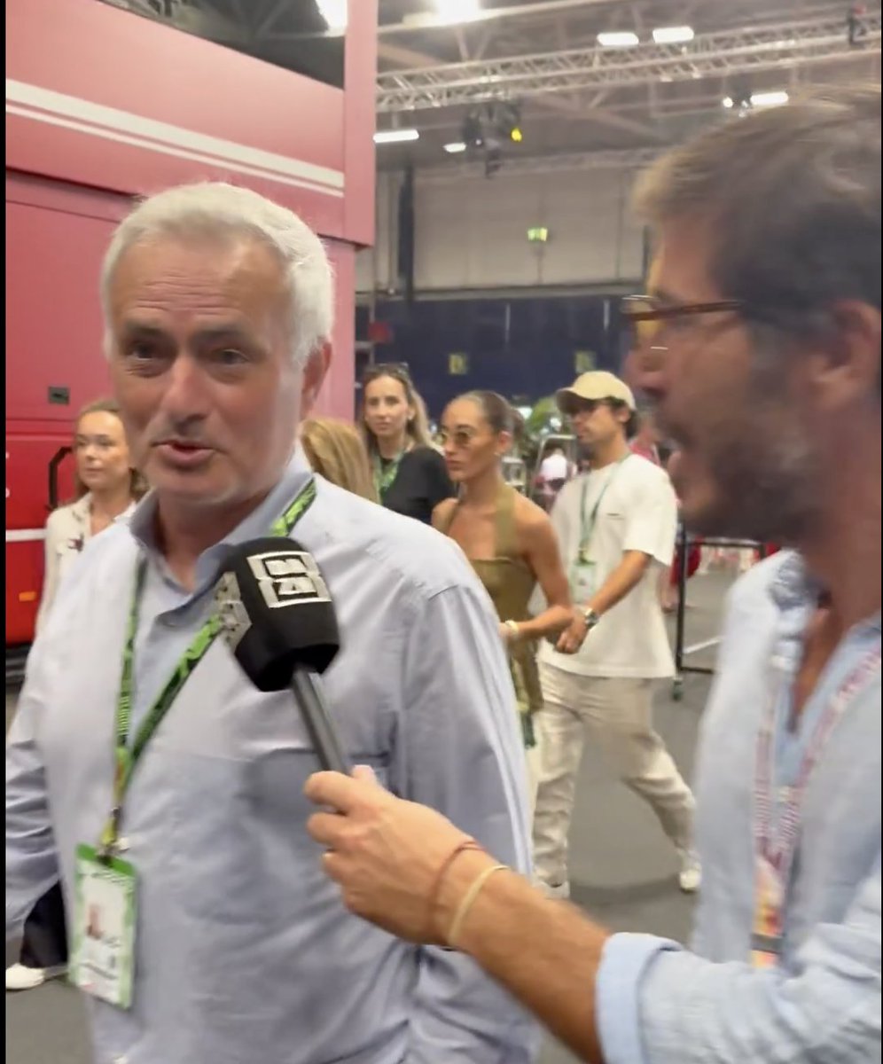 theMadridZone's tweet photo. 🚨 Jose Mourinho: "Favorite F1 driver? Fernando Alonso."

🗣️ Reporter: "I asked Tchouameni which driver he'd be."

🚨 Jose Mourinho: "What did he say?"

🗣️ Reporter: "Max Verstappen."

Mourinho started laughing. 😂 https://t.co/GCUV77PDkM